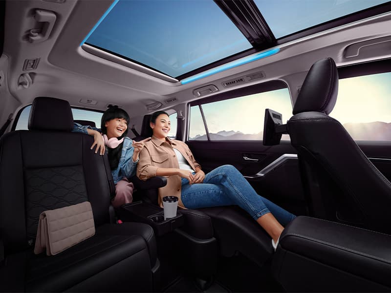 Captain Seat with Ottoman (All Q HEV Type)