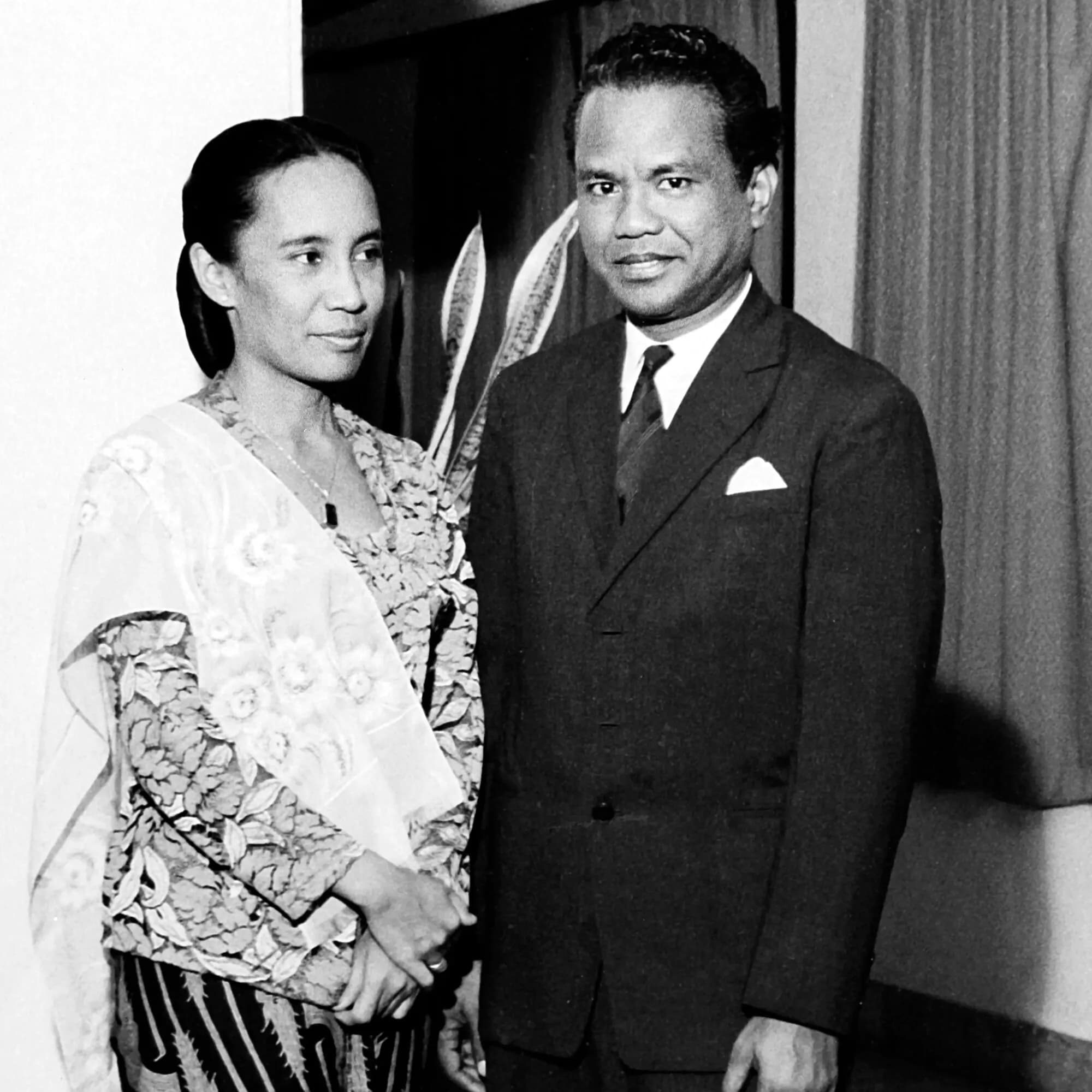 Awal Perjalanan Agung Concern - 1954