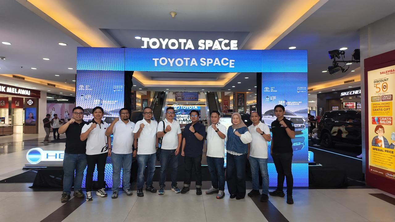 Toyota Space Hadir di Jambi, Dekatkan Pengalaman Teknologi Hybrid EV