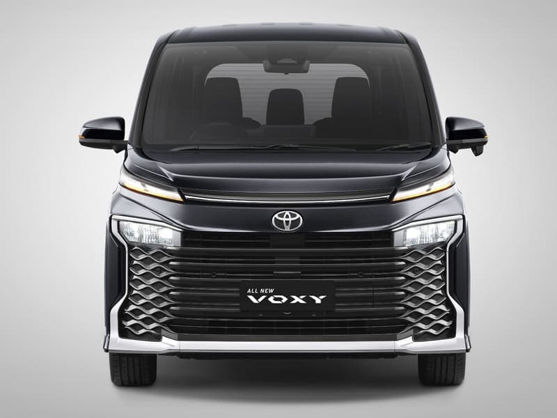 New Resilient Front Bumper And Intriguing Grille Design